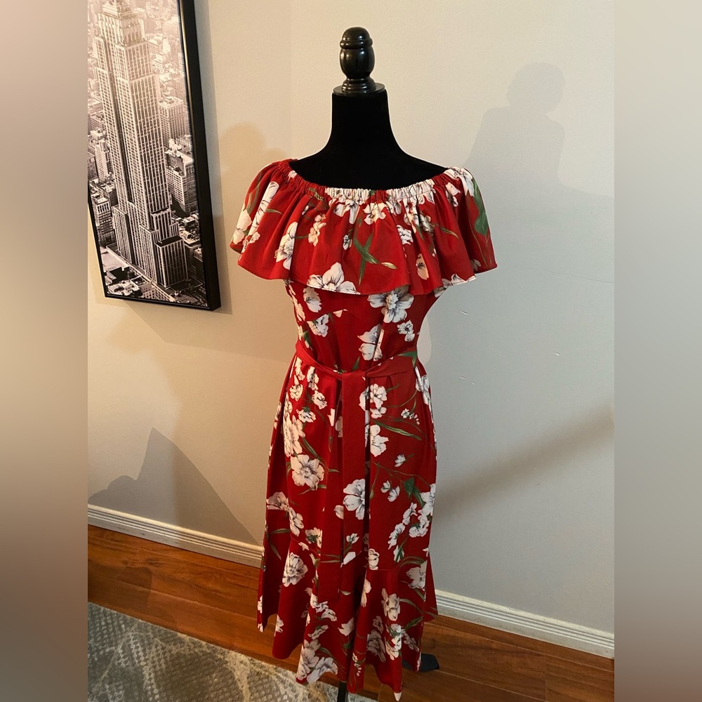 NWOT Floral Off-Shoulder Red Dress❤️🤍